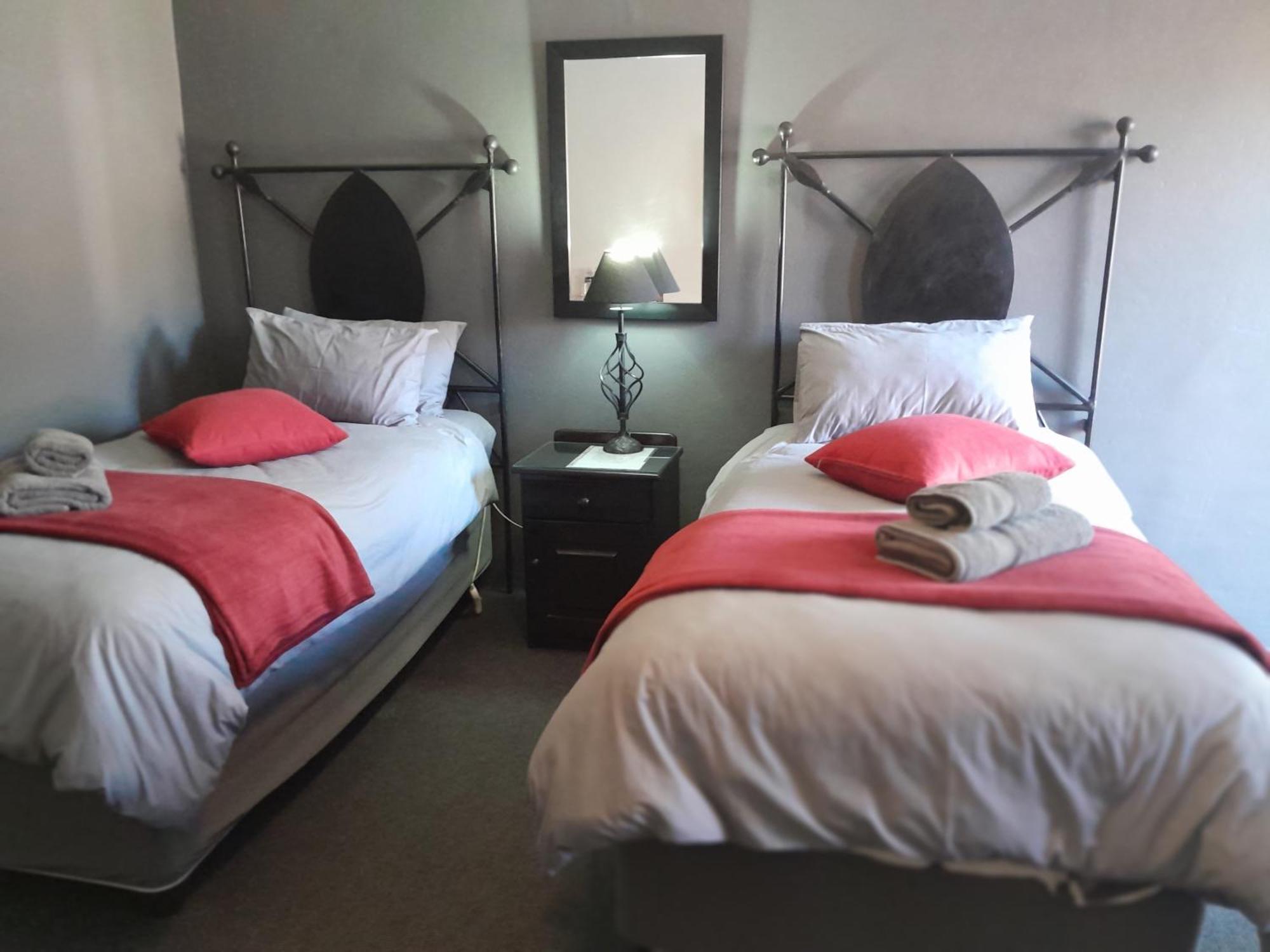 Obesa Lodge Graaff Reinet Exterior photo