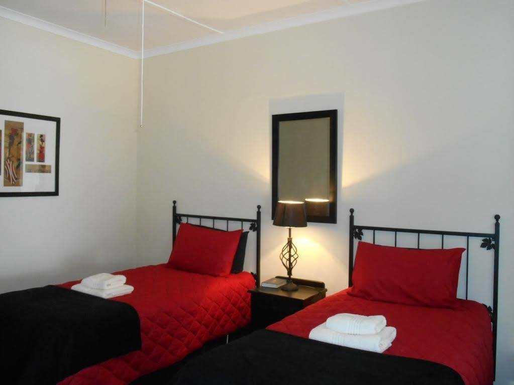 Obesa Lodge Graaff Reinet Exterior photo