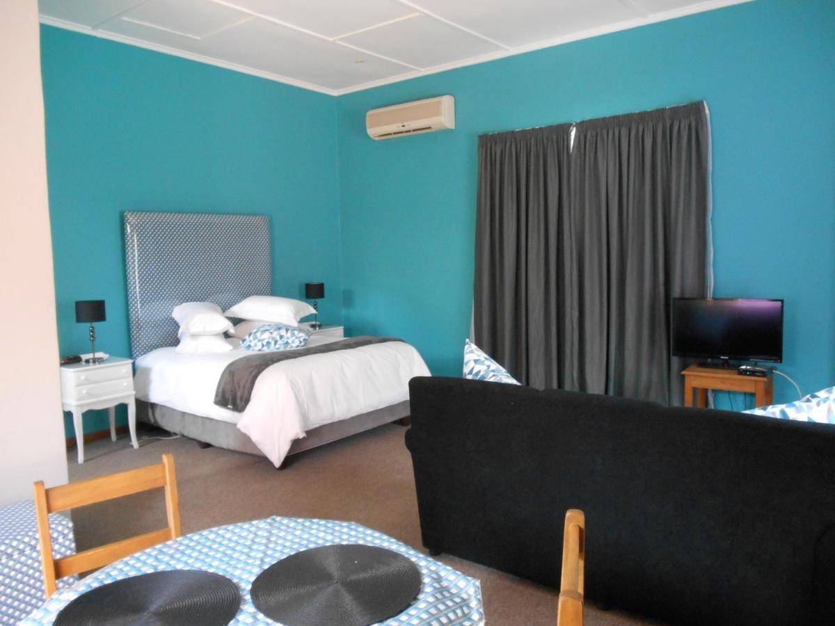 Obesa Lodge Graaff Reinet Exterior photo